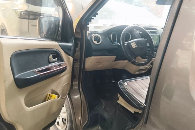 Used Chana Ruixing M80 2014 1.5L Standard Version 4G15S