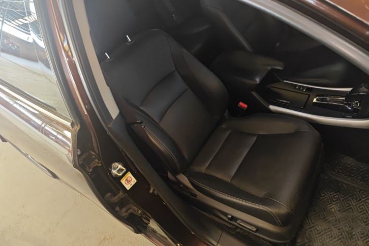 Used Honda Accord 2014 2.0L EXN Luxury Navigation Edition
