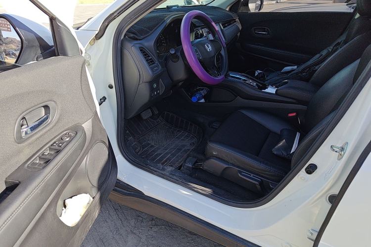 Used Honda Vezel 2020 1.5L CVT Pioneer Edition
