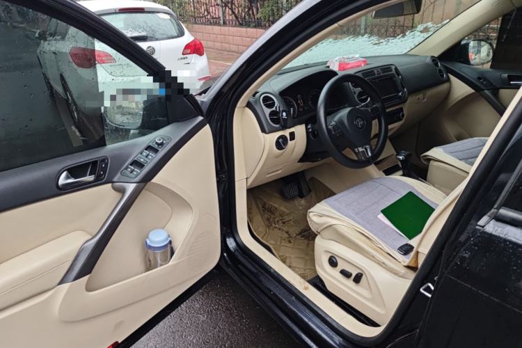 Used Volkswagen Tiguan 2010 1.8 TSI Automatic Two-Wheel Drive Trend Edition Driver Seat