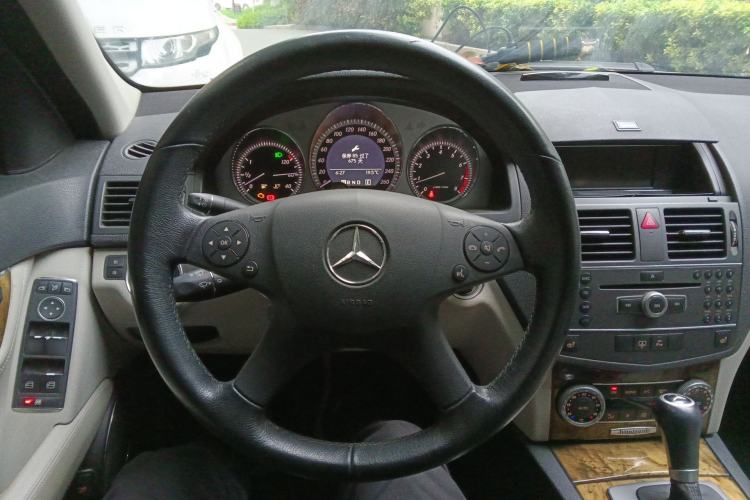 Used Mercedes-Benz C-Class 2010 C 200 CGI Fashion Model Steering Wheel