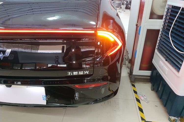 Used Wuling Xingguang 2025 610 km Smart Flagship Version Exterior 3