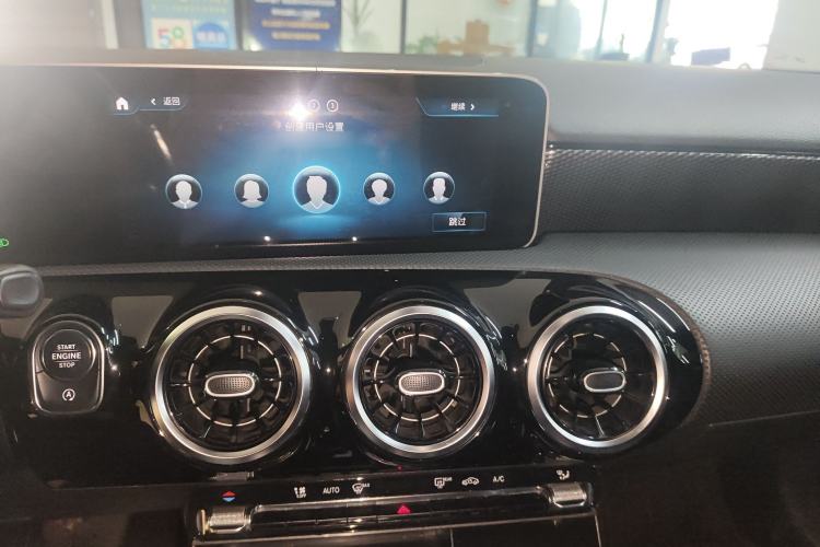 Used Mercedes-Benz A-Class 2019 A 200 Dynamic Edition Audio And AC Panel