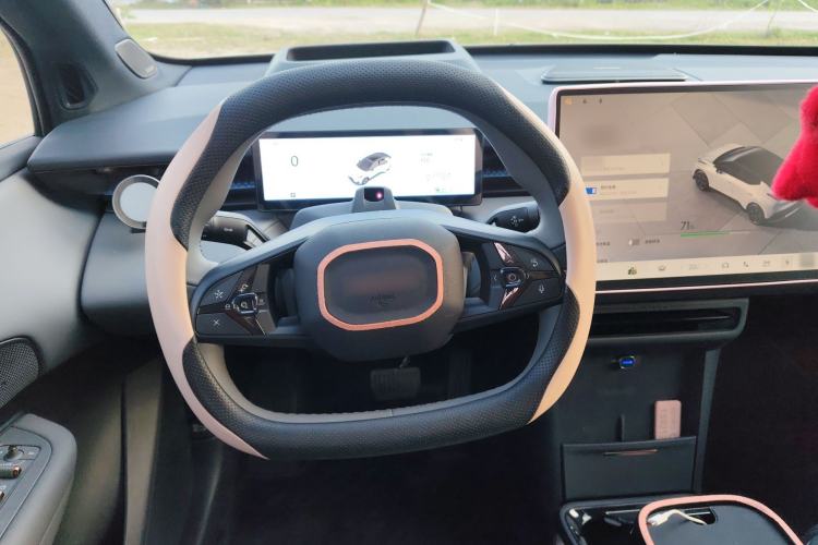 Used Lynk & Co Z20 2025 530 km Range Rear-Wheel Drive Max
