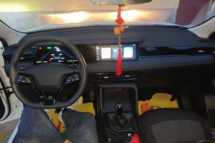 Used Roewe i5 2023 1.5L Manual Comfort Edition