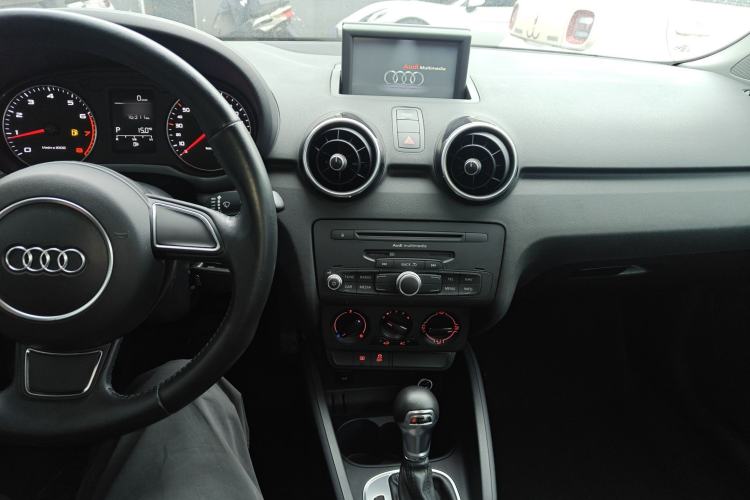 Used Audi A1 2014 30 TFSI Sportback Fashion Model Center Console