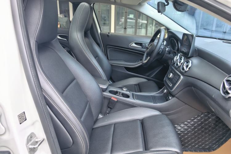 Used Mercedes-Benz GLA 2017 GLA 200 Fashion Model
