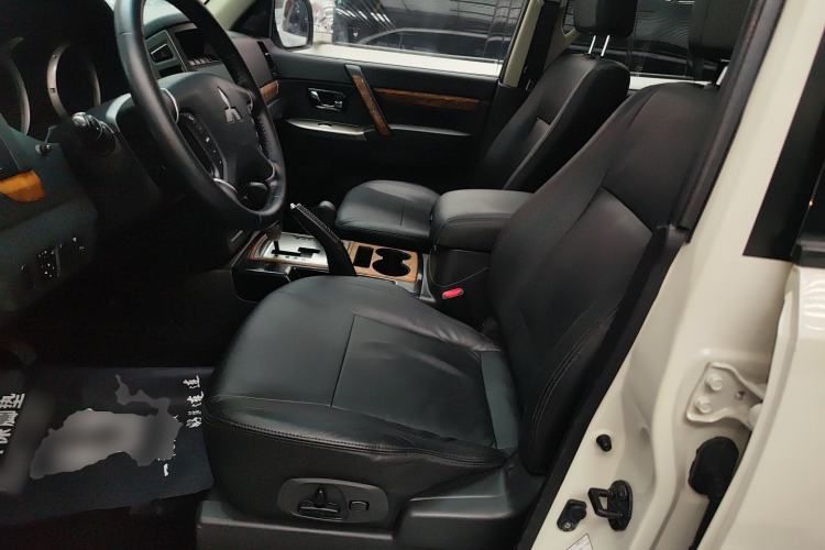 Used Mitsubishi Pajero (Import) 2019 3.0L Automatic Luxury Edition