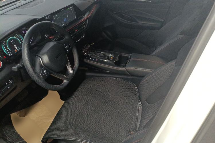 Used CHANGAN OSHAN X5 2021 1.6L CVT Luxury Model