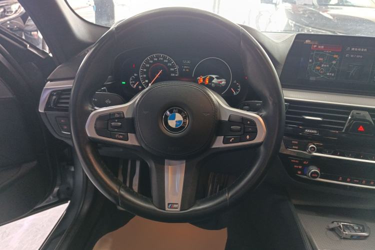 Used BMW 5 Series (Import) 2019 525i M Sport Package
