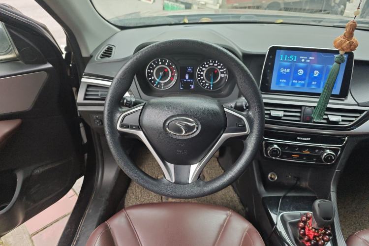 Used Soueast A5 Wing Dance 2019 1.5L Manual Luxury Version China V Standard