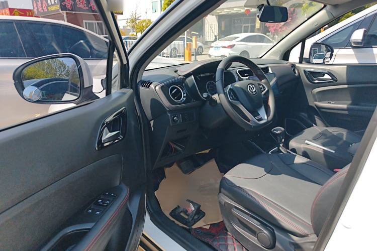 Used Brilliance V3 2016 1.5L Automatic Elite Model