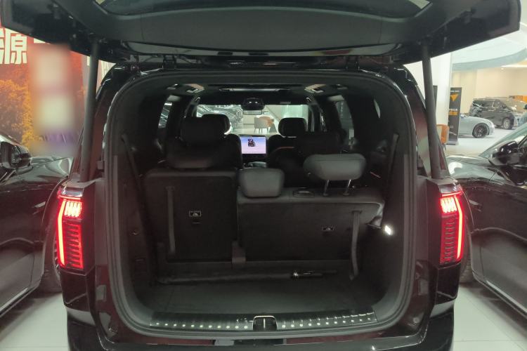 Used Zeekr 009 2024 7-Seater Walk-Through Version Four-Wheel Drive 108 kWh
