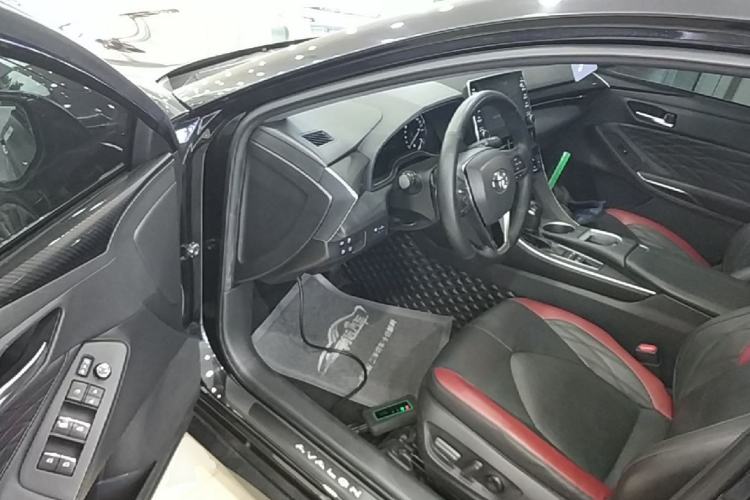 Used Toyota Avalon 2021 2.5L Touring Prestige SPORT Edition Driver Seat