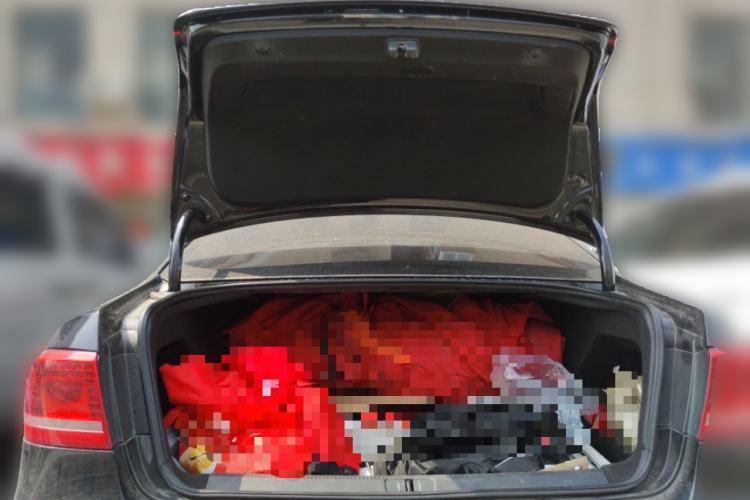 Used Volkswagen Magotan 2012 1.8TSI Luxury Model Trunk