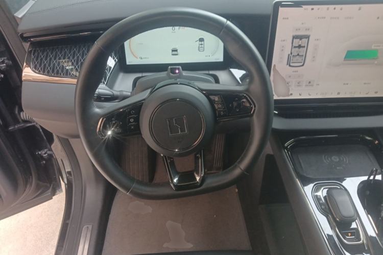 Used Zeekr 009 2022 WE Edition
