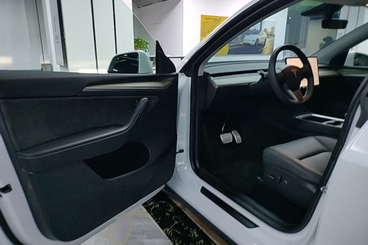 Used Tesla Model Y 2022 Performance High-Performance All-Wheel-Drive Version
