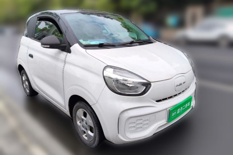 Used Roewe Clever 2021 302 km New Four-Seater Super-Efficient Version Front Right 45 Deg