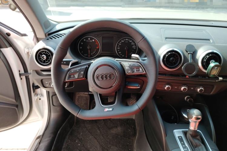 Used Audi A3 2017 Sportback 35 TFSI Fashion Model
