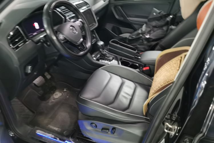 Used Volkswagen Tiguan L New Energy 2020 430 PHEV Plug-in Hybrid Flagship Edition Left Front Seat