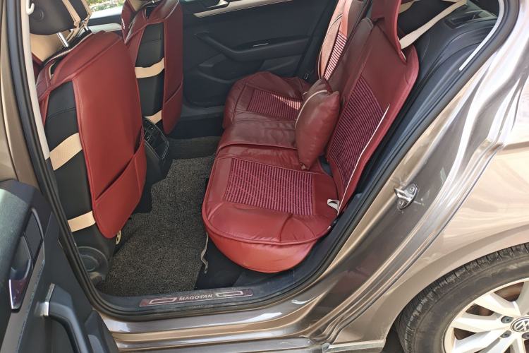 Used Volkswagen Magotan 2017 280TSI DSG Comfort Model Left Rear Seat