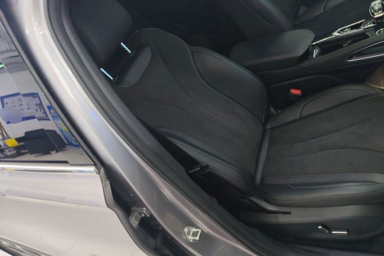 Used Geely Auto Monjaro L 2024 2.0TD High-Power Automatic Two-Wheel Drive Skyline Edition