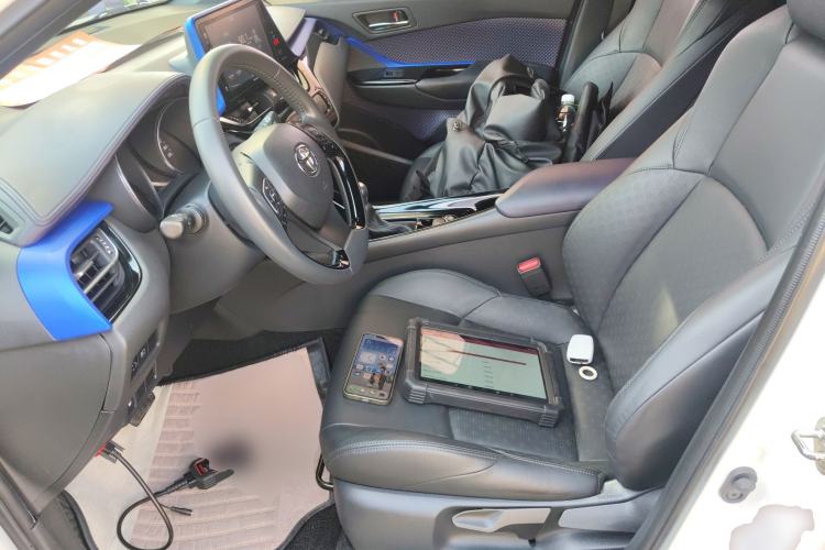 Used Toyota IZOA 2018 2.0L Yichi Version China VI Standard
