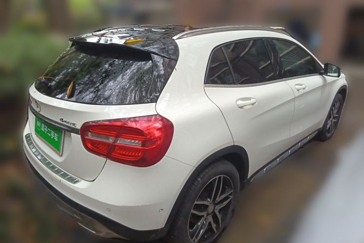 Used Mercedes-Benz GLA 2015 GLA 220 4MATIC Fashion Model Rear Right 45 Deg