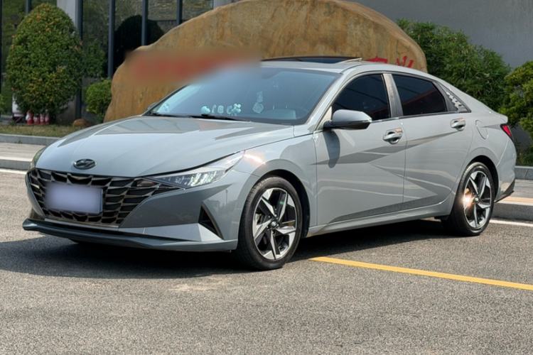 Used Hyundai Elantra 2021 1.5L CVT LUX Prestige Edition