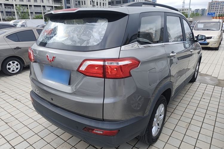 Used Wuling Hongguang S3 2018 1.5T Manual Comfort Model China V Standard
