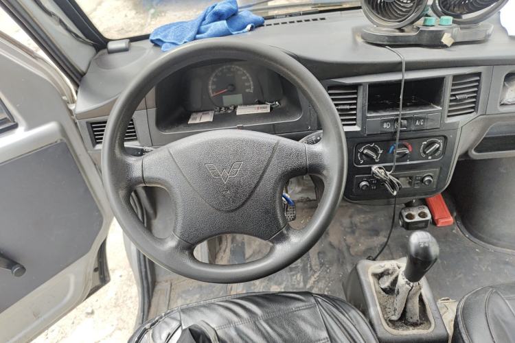 Used Wuling Zhiguang 2015 1.2L S Practical Model LSI Steering Wheel