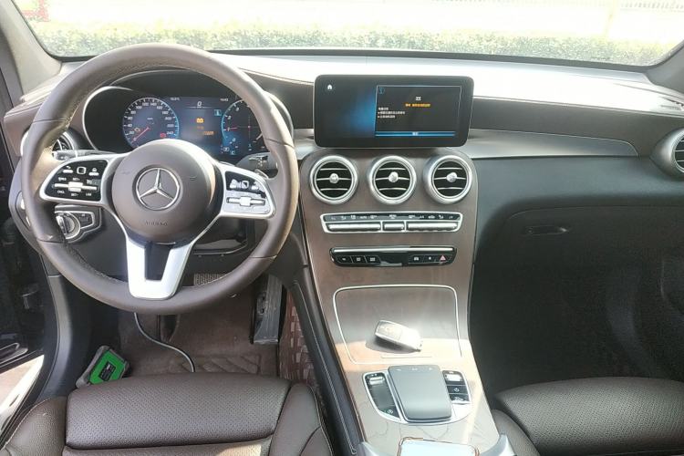 Used Mercedes-Benz GLC 2020 Facelift GLC 300 L 4MATIC Dynamic Edition