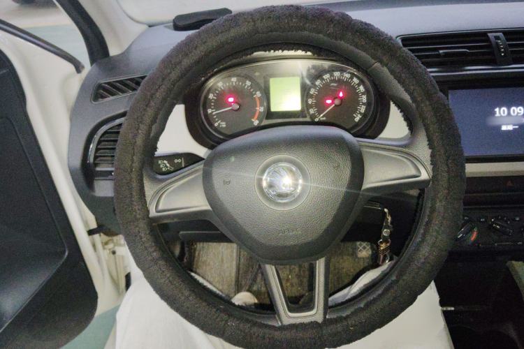 Used Skoda Fabia 2015 1.4L Manual Front-Wheel Drive Model
