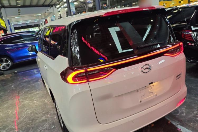 Used GAC Trumpchi M6 2019 270T Automatic Luxury Edition (7-seater) China V Standard Exterior 2