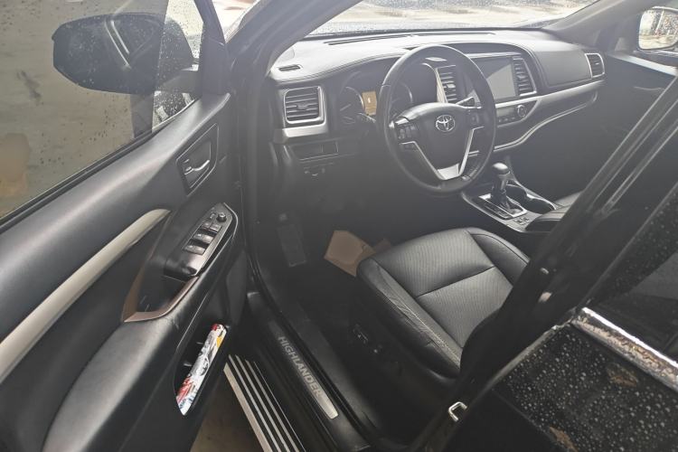 Used Toyota Highlander 2017 2.0T Four-Wheel Drive Luxury Edition 7 Seats
