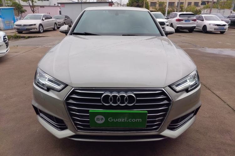 Used Audi A4L 2019 40 TFSI Ambition China VI Front