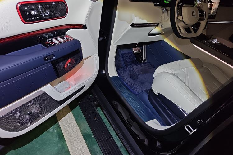 Used Zeekr 9X 2025 Hyper Edition Driver Seat