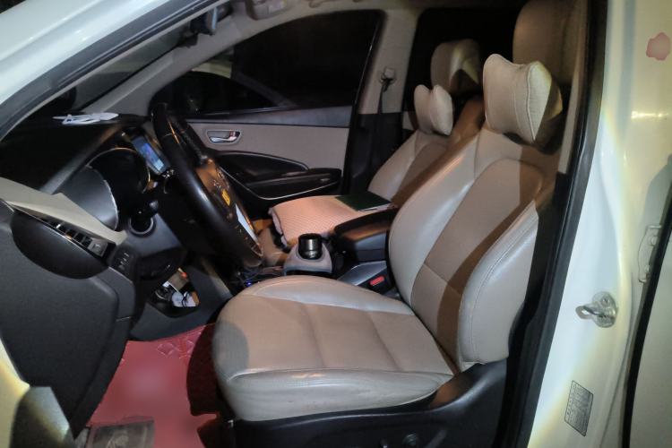 Used Hyundai Santa Fe 2013 2.4L Automatic Two-Wheel Drive Smart Version