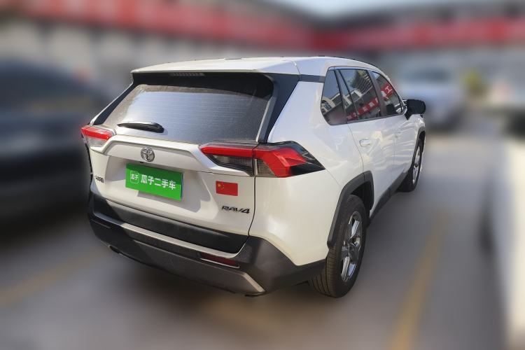 Used Toyota RAV4 2021 2.0L CVT Two-Wheel Drive Fashion PLUS Edition Rear Right 45 Deg