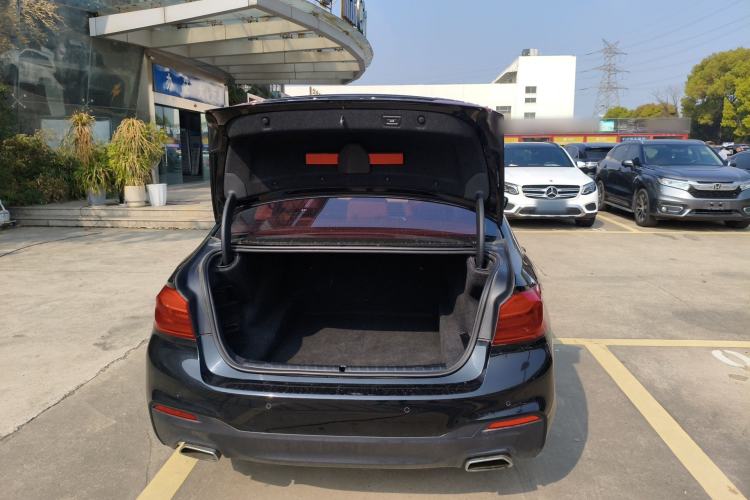 Used BMW 5 Series 2019 525Li M Sport Package