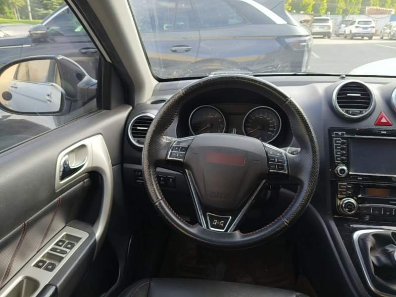 Used Haval H6 2015 Upgraded Model 1.5T Manual Two-Wheel Drive Elite Version — 11