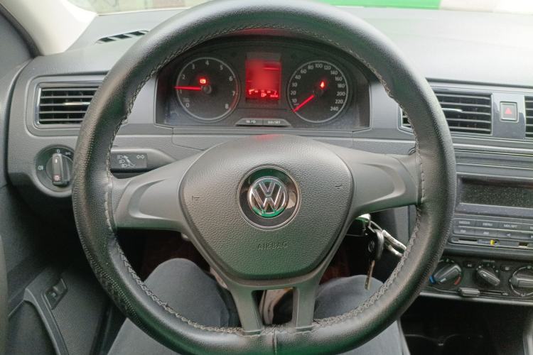 Used Volkswagen Santana 2019 1.5L Manual Fashion Edition China VI Standard Steering Wheel