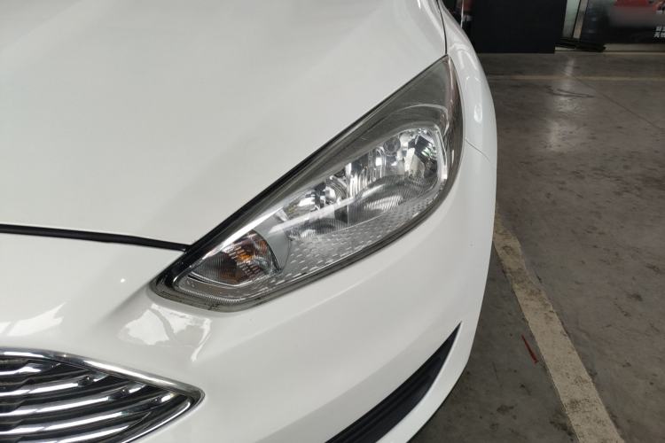 Used Ford Focus 2018 Sedan Classic 1.6L Manual Comfort Plus SmartDrive Edition