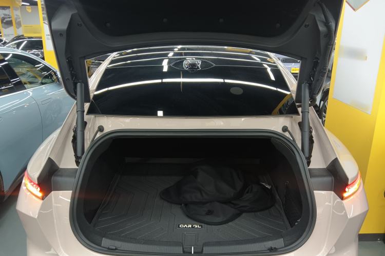 Used Nio ET5 2024 75 kWh