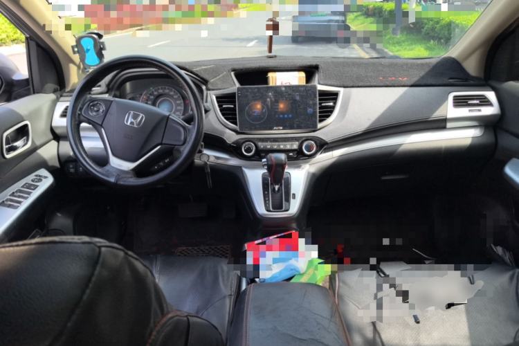 Used Honda CR-V 2016 2.0L two-wheel drive Urban Edition Center Console