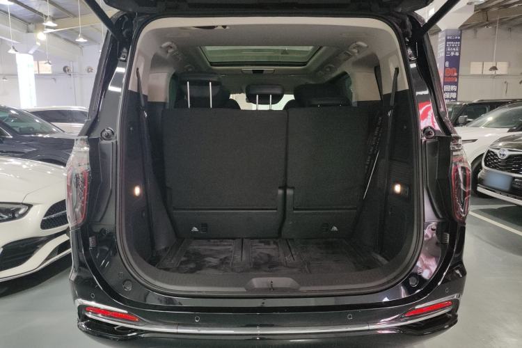 Used Hongqi HQ9 2023 2.0T Smart Connect Flagship Edition Trunk