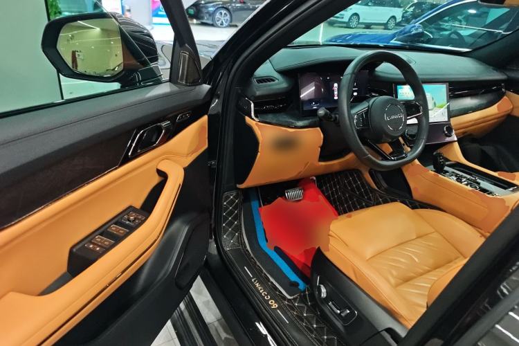 Used Lynk & Co 09 EM-P 2021 2.0T PHEV Halo Six-Seater Driver Seat