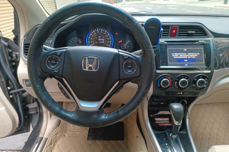 Used Honda Crider 2013 1.8L automatic luxury edition