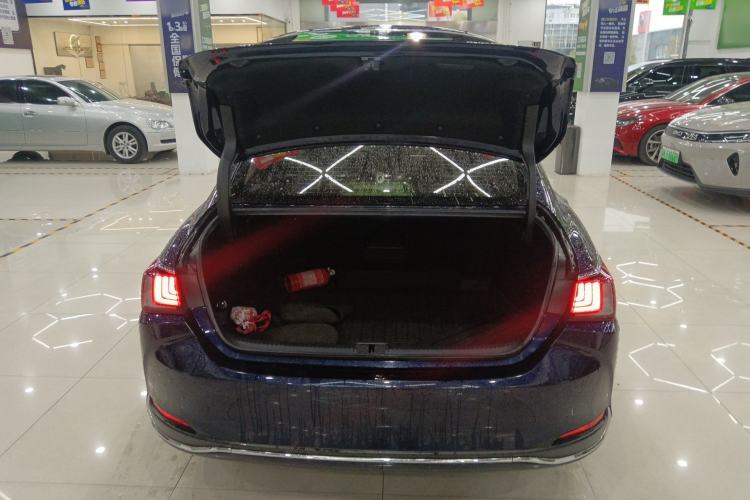 Used Lexus ES 2018 300h Premier Edition China VI Standard