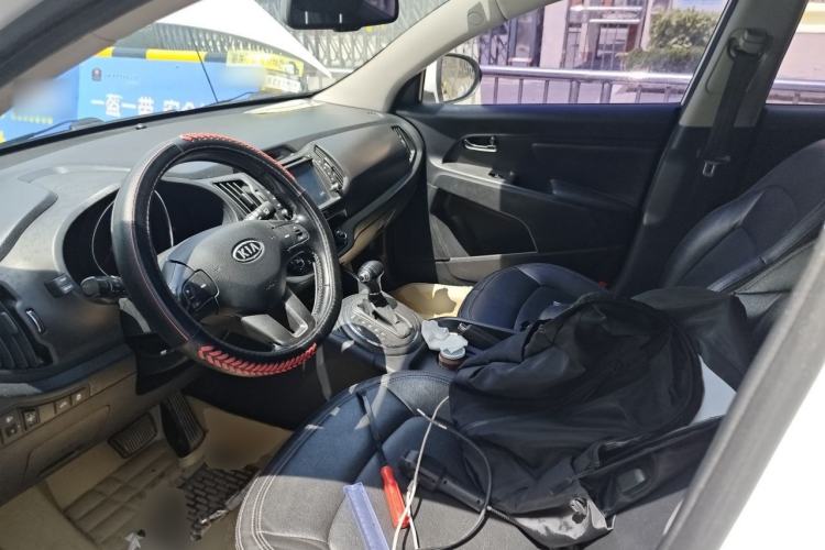 Used Kia Sportage R 2014 2.0L Automatic Two-Wheel Drive Premium Trim
